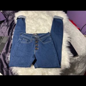 Colombiana butt lifting jeans